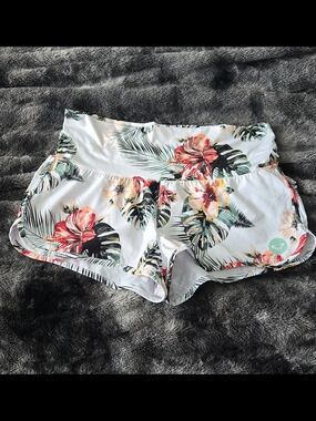 Roxy Beach Shorts- Tropical Hawaiian Hibiscus Palm Print